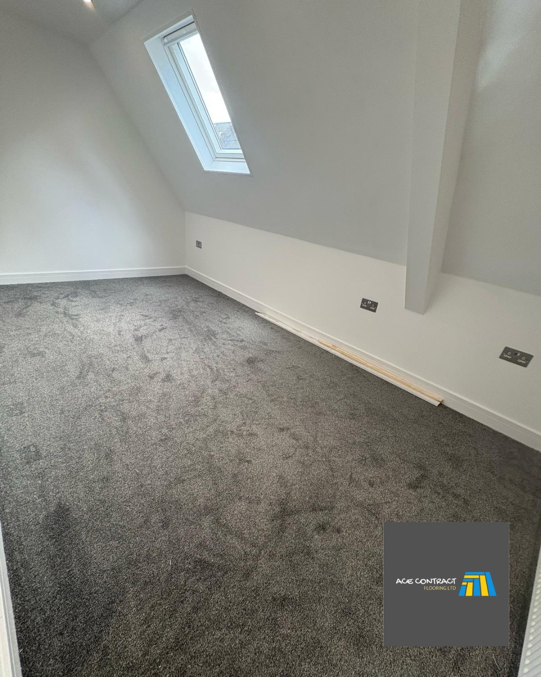 grey carpet 1
